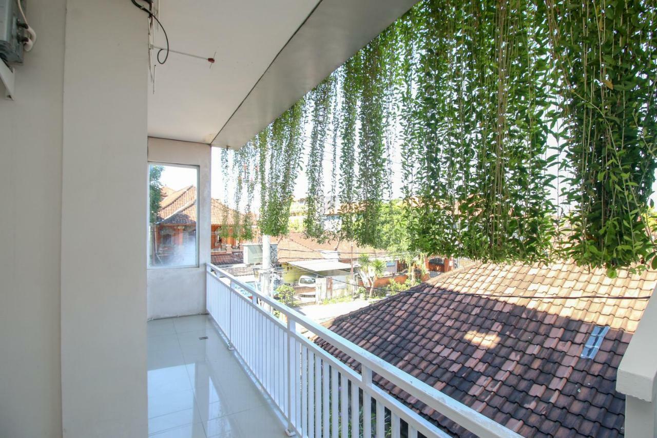 Airy Denpasar Timur Kembang Matahari Satu 123 Bali Hotel Exterior photo